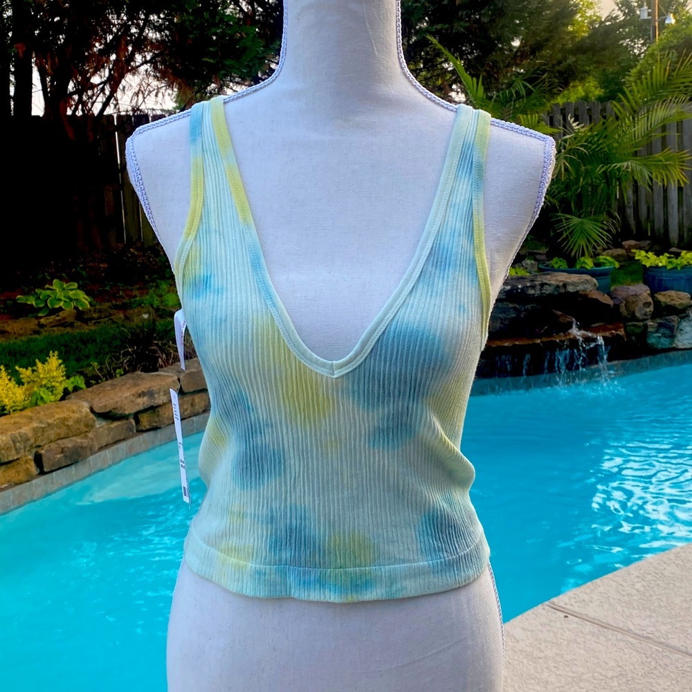 Blue, Green, White Tie Dye Cropped Tank XL Out From Under by Urban Outfitters.